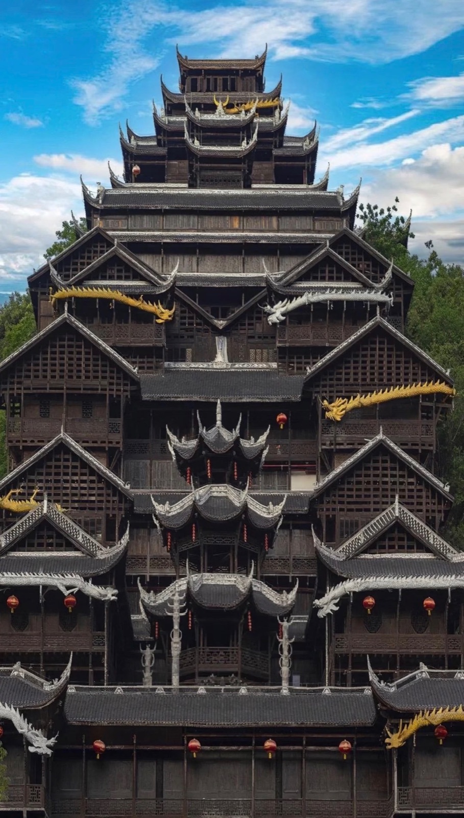 The monumental timber architecture of Chiyou Jiuli City in daylight